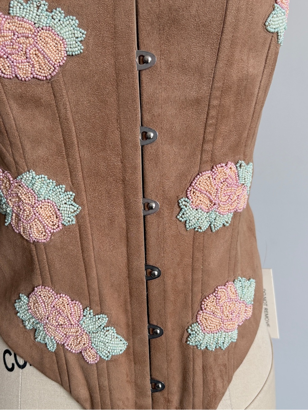 $259 NWT For Love & Lemons Rose Beaded Floral Bustier in Light Brown Sz XXS - Picture 6 of 13